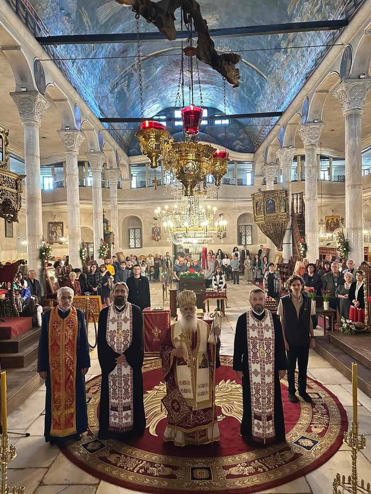Пасхална Вечерна во соборниот храм „Свети Великомаченик Димитриј“, во Битола