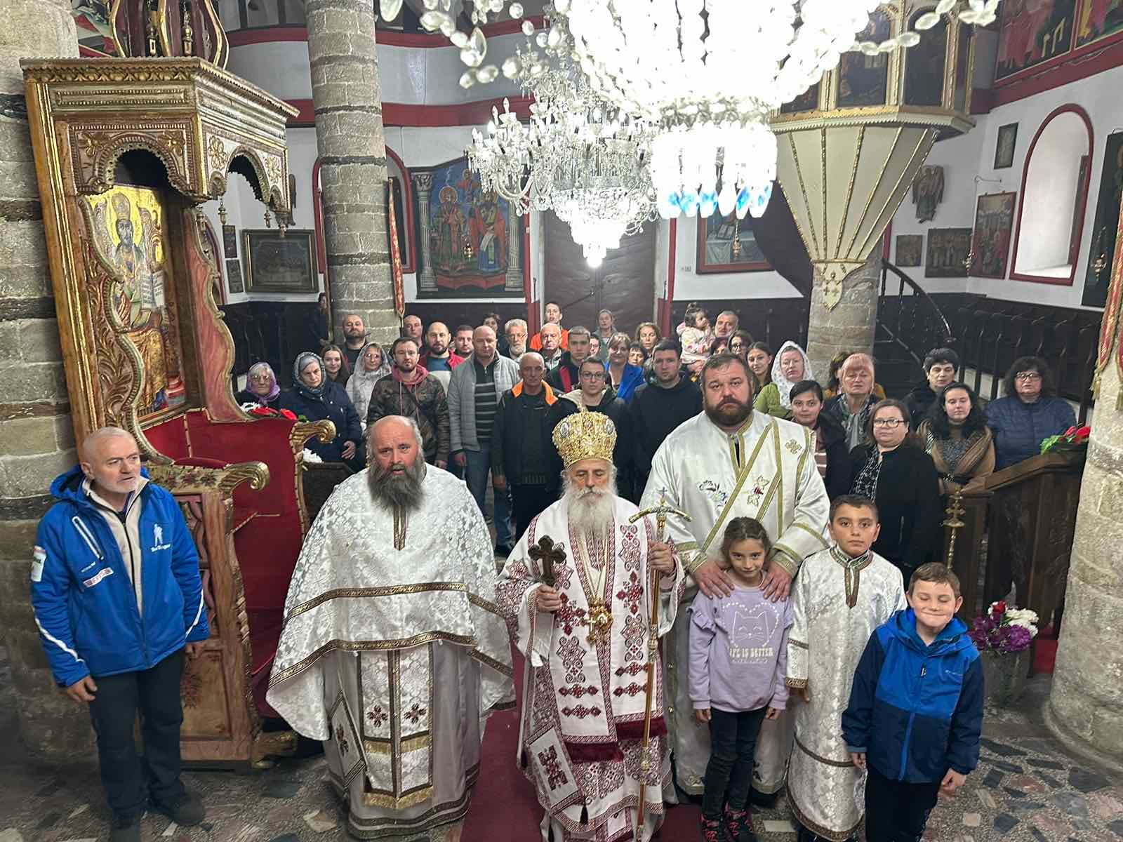Дваесетта недела по Педесетница – Архиерејска Литургија во храмот Света Великомаченица Недела“, во Битола