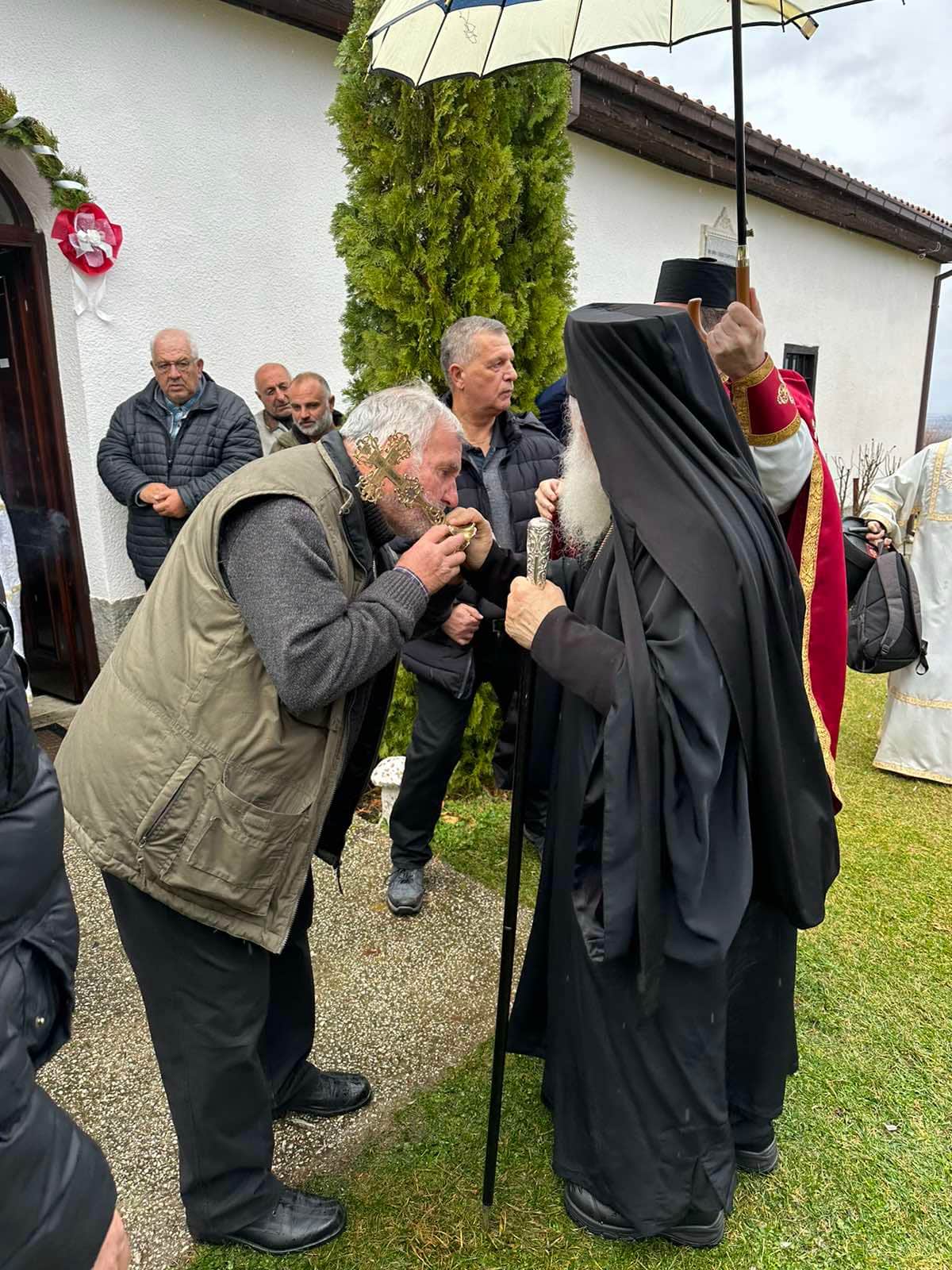 Света Архиерејска Литургија во манастирот „Свети Великомаченик Меркуриј“ во село Барешани