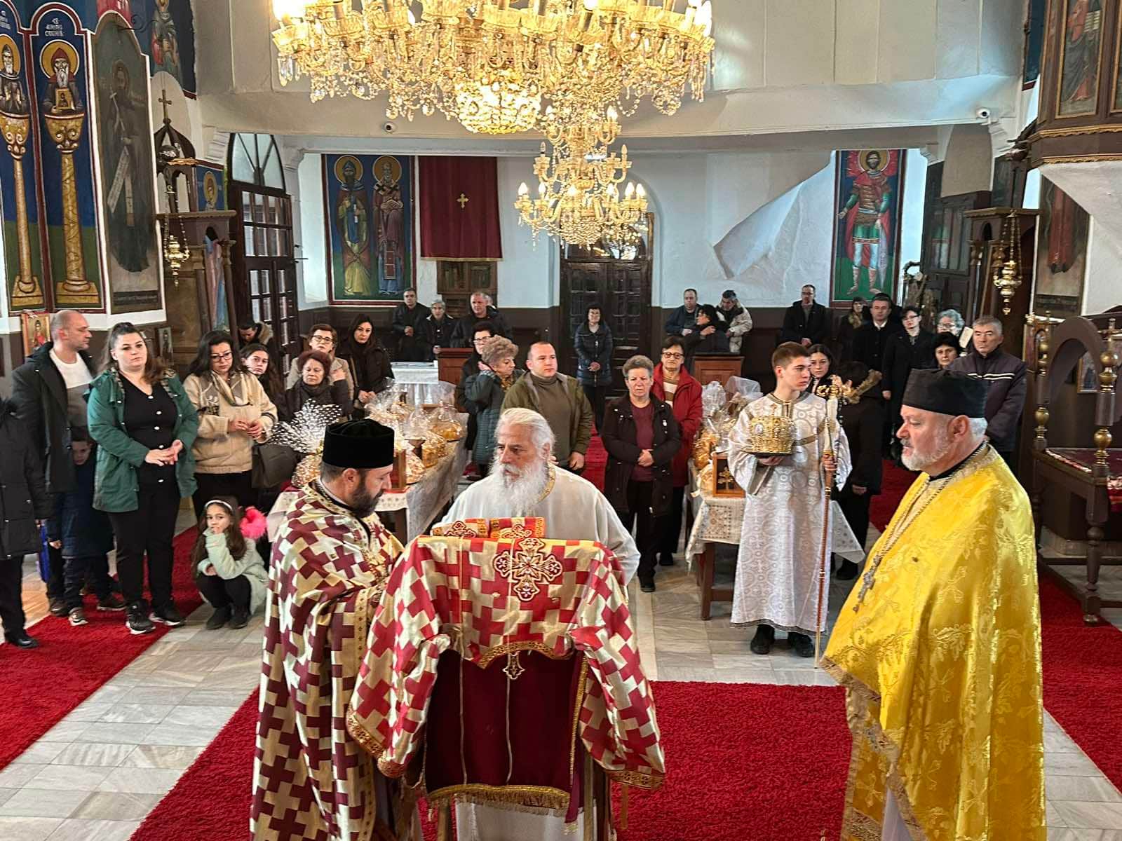 Собор на Свети Јован Крстител – Света Архиерејска Литургија во Ресен