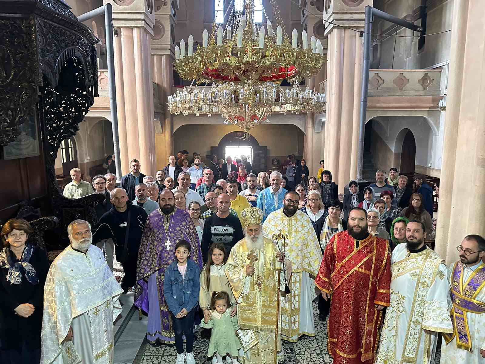 Трета Недела по Пасха (Недела на Жените Мироносици) – Света Архиерејска Литургија во храмот „Свети Кирил и Методиј“ (Параклис) – Прилеп