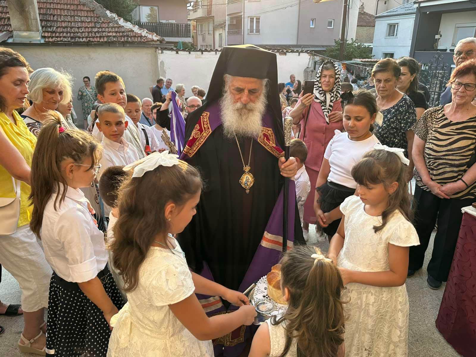 Преподобна маченичка Параскева Римјанка – Архиерејска Воскресна Вечерна Богослужба во Битола