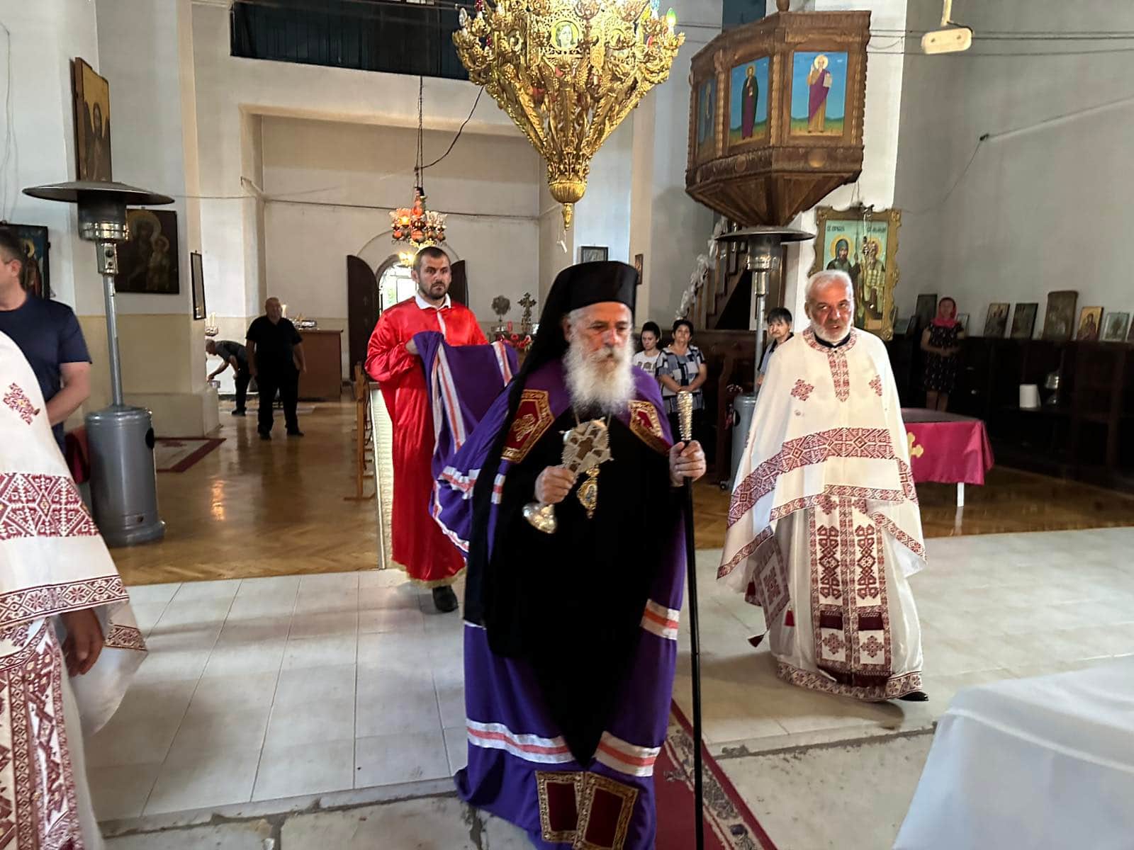Илинден – Света Архиерејска Божествена Литургија во Трново