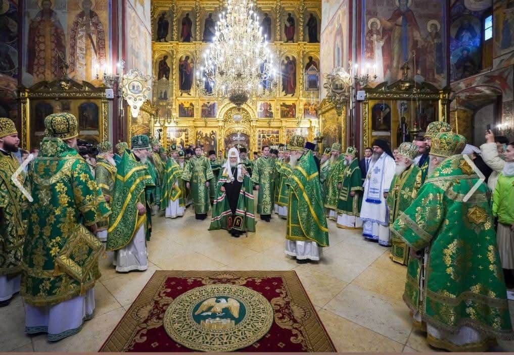 Митрополитот Преспанско-пелагониски Петар сослужуваше со Рускиот Патријарх Кирил во Русија