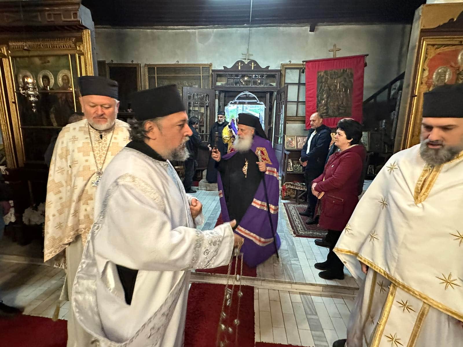 Дваесет и четврта недела по Педесетница – Света Архиерејска Литургија во храмот „Свети Великомаченик Георгиј“ во Ресен