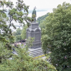 krestnyi_hod_uptc_sviatoi_kniaz_vladimir_02 20 000 луѓе на улиците на Киев, на литијата за свети Владимир, крстителот на Русија