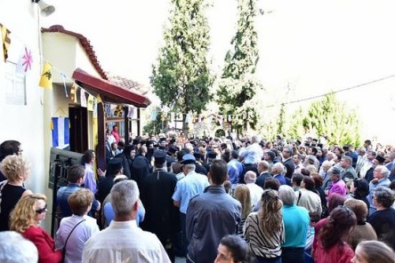 216362.p Во Грција осветен првиот храм во чест на преподобниот Порфириј Кавсокаливит