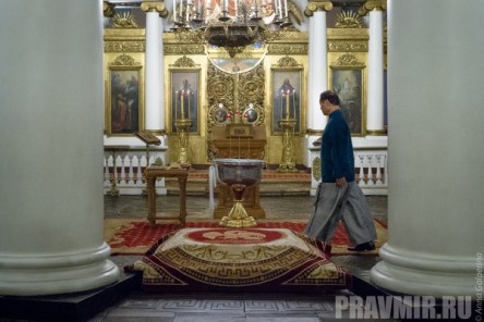 krstenie13 Познатиот актер Кери- Хиројуки Тагава прими Православие: Не сум војник, туку воин! (Видео и целосно интервју)