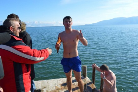 13 Осветување на водите од Преспанското езеро. (ВИДЕО)