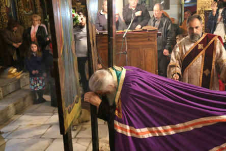 Велики Четврток: 12 Страдални Евангелија