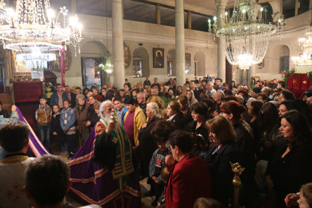 Велики Четврток: 12 Страдални Евангелија