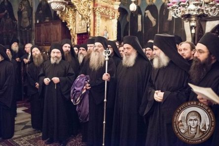 Се одржа интронизацијата на новиот игумен од Рускиот манастир на Света Гора