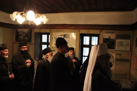 Одбележан 200 годишниот јубилеј од печатењето на книгата „ОГЛЕДАЛО“ од игуменот Кирил Пејчиновиќ