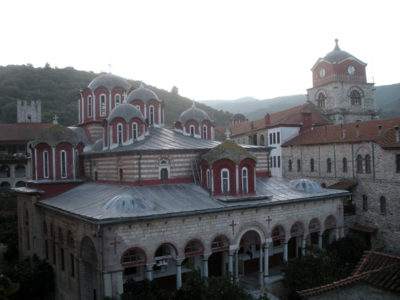 СВЕТА ГОРА - ПУСТИНА КОЈА РАЃА ЖИВОТ - патување во Градината на Пресвета Богородица