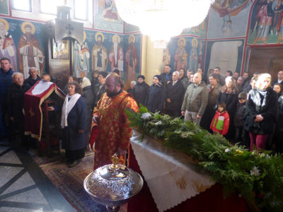 Архиерејска Божествена Литургија во Довлеџик