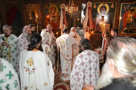 Архиерејска Божествена Литургија во Лесновскиот манастир