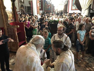 Архиерејска Литургија во Света Недела