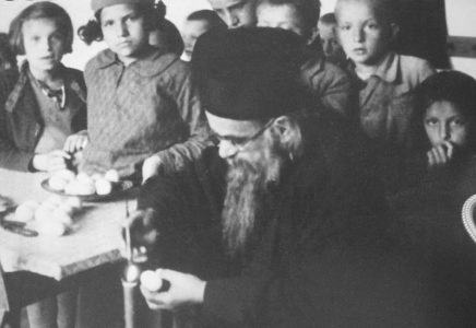За старец Михаил - Свети Николај Велимировиќ