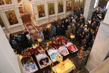 Во Кизлјар се збогуваа со невино убиените верници на Прочка