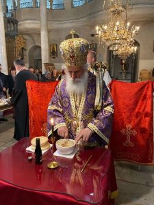 Задушница – Света Архиерејска Заупокоена Литургија во храмот „Свети Великомаченик Димитриј“ во Битола