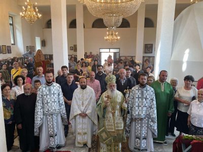 Втор ден Духовден – Света Архиерејска Литургија во храмот „Света Троица“ во Крушево